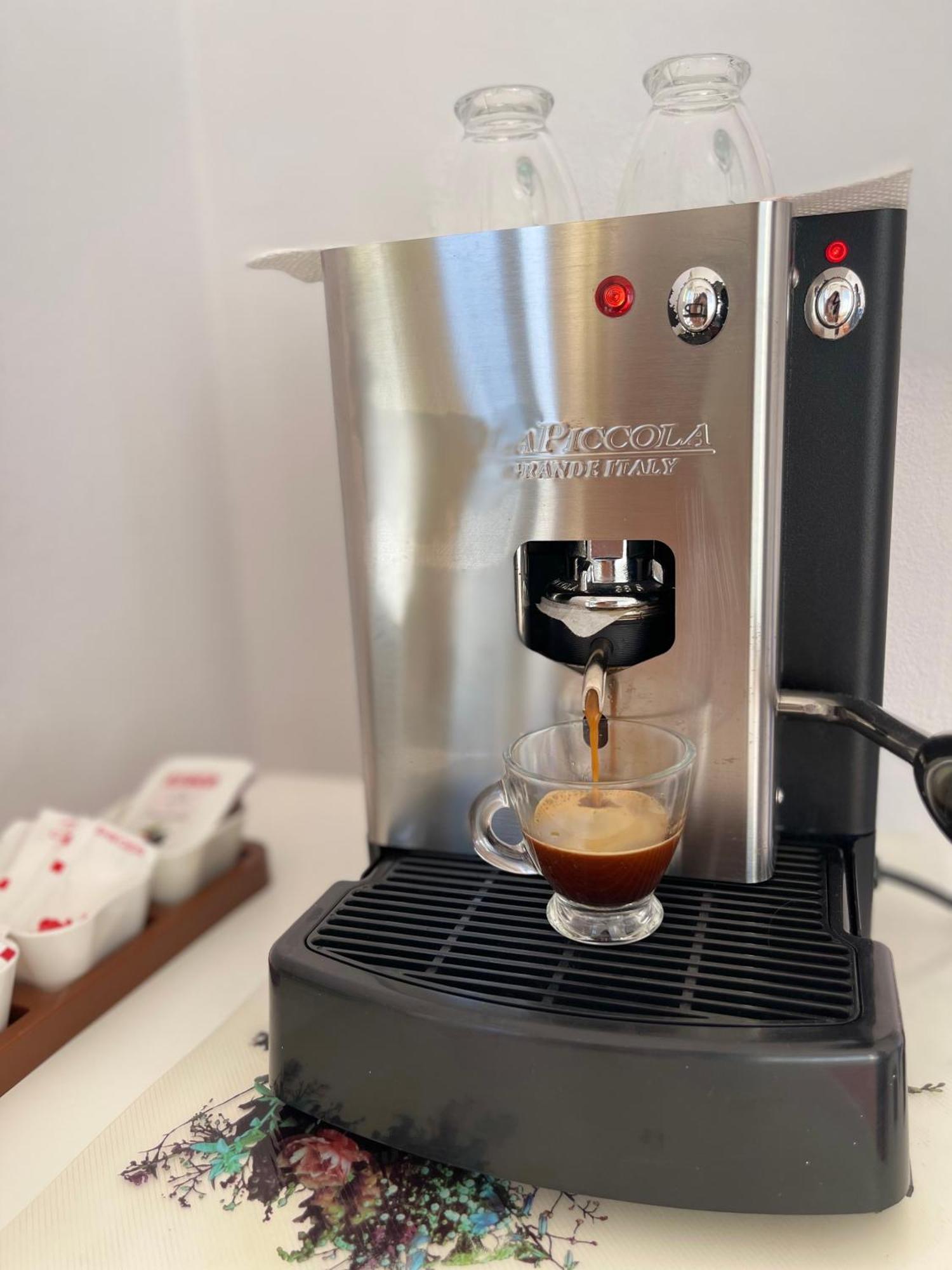 Kristi Apartment 2 Min To Sea Netflix & Espresso Station Саранда Экстерьер фото