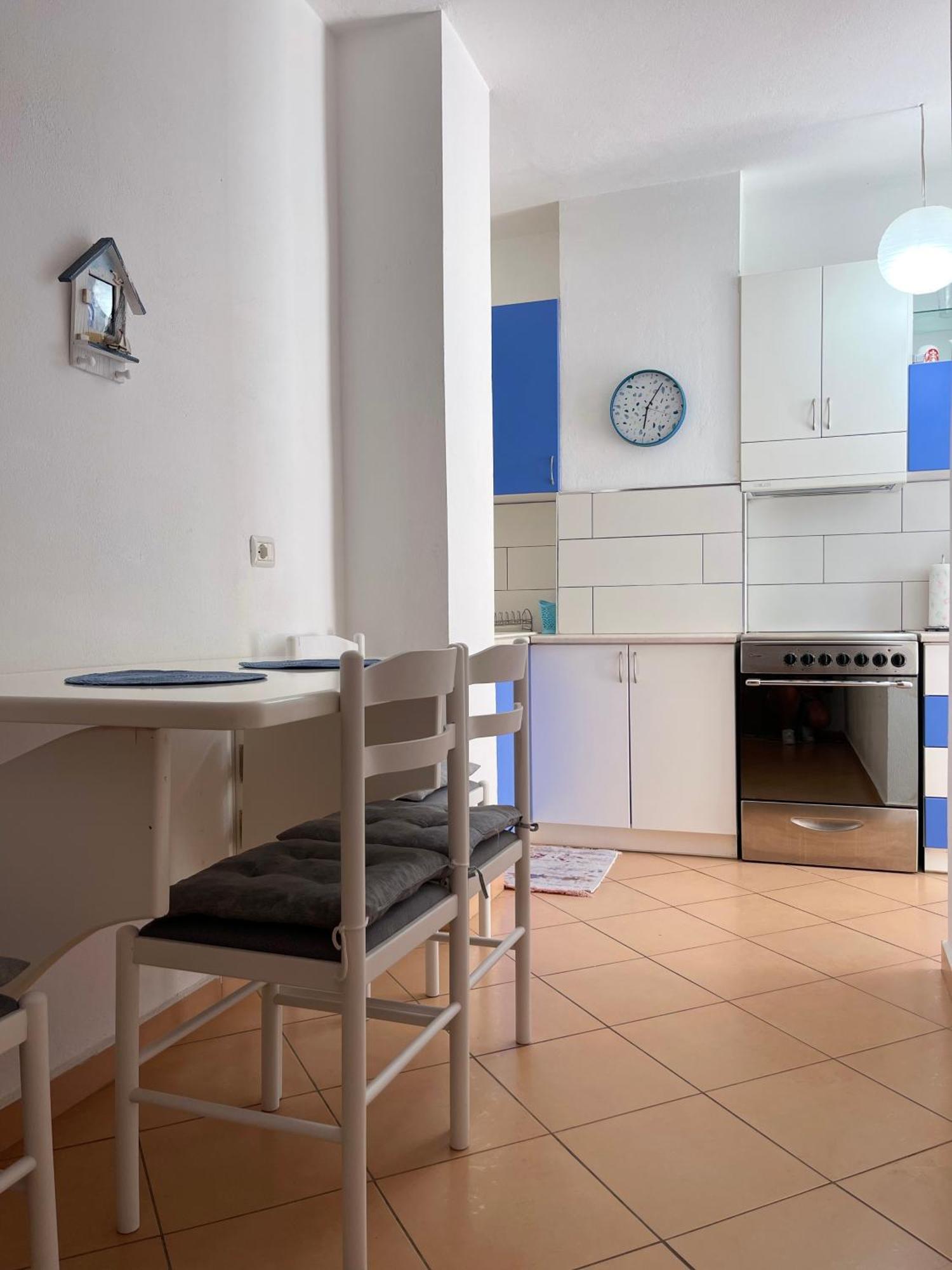 Kristi Apartment 2 Min To Sea Netflix & Espresso Station Саранда Экстерьер фото
